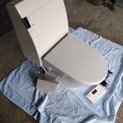 水洗トイレ　フルオートシャワートイレ2 