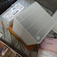 終了／ 加湿器  フィルター 新品 静か 季節家電 雑貨 コロナ ウイルス 対策 湿度 モダン アンティーク インテリアの画像