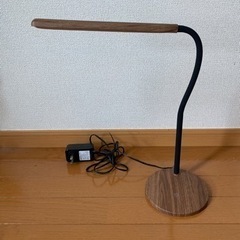 ニトリ　デスク照明　LED