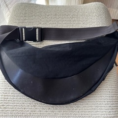 UNITED ARROWSユナイテッドアローズ　ボディバッグの画像