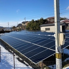 太陽光パネルをご自宅に設置します。