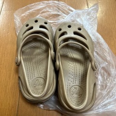 クロックスサンダル　9サイズ（15cmくらい？）の画像