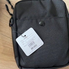 新品　ショルダーポーチの画像