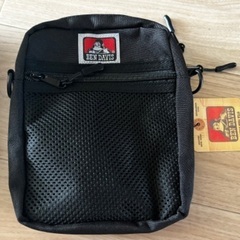 新品　ショルダーポーチ