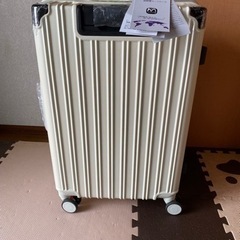 新品未使用　スーツケースの画像