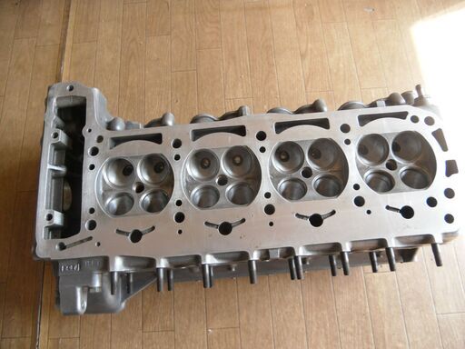 ベンツ190E-16Vコスワースエンジン-シリンダーヘツト販売