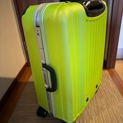 キャリーケース