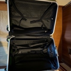 キャリーケースの画像