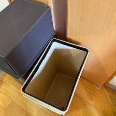 ライクイット (like-it) フタ付きゴミ箱の画像