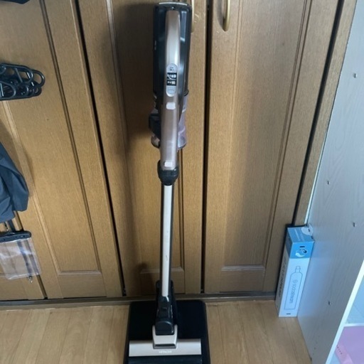 HITACHI  コードレス掃除機