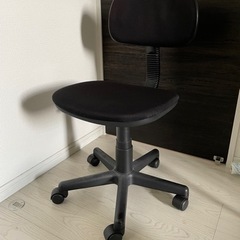 【交渉中】オフィスチェア　椅子　黒 