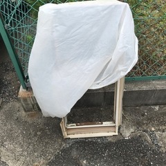 窓用クーラー　外枠