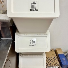 ※お譲り先決定しました※【0円】収納ケース・ゴミ箱