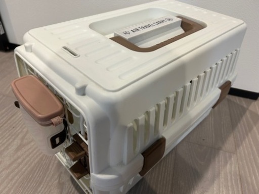 ペットキャリー 給水器付き