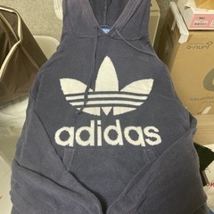 【お譲り先決まりました】adidas ニットプルオーバー　