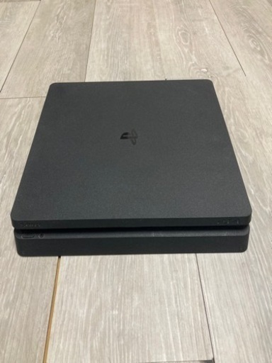 【限定１台】《早い者勝ち》PS4 500G ディスク・ハードディスク両方使用可　コントローラー白・黒2つ付