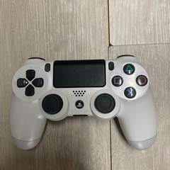  【限定１台】《早い者勝ち》PS4 500G ディスク・ハードディスク両方使用可　コントローラー白・黒2つ付の画像