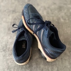 【7/25迄】adidasランニングシューズ 24.5cm