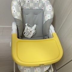 アップリカ ハイローチェア  ベビーカー チャイルドシートの画像