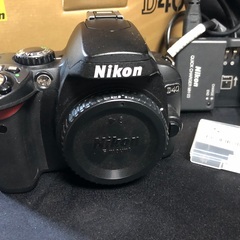 Nikon D40