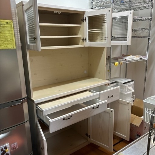 食器棚 カップボード