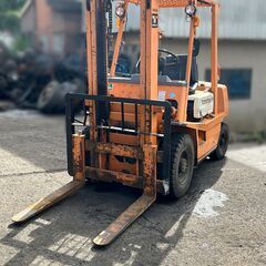 ガソリン車、トヨタ TOYOTA、2トンフォークリフト 20 (型式45G20) 45G25-22034、揚高3M、動作良好！！ 福岡発の画像