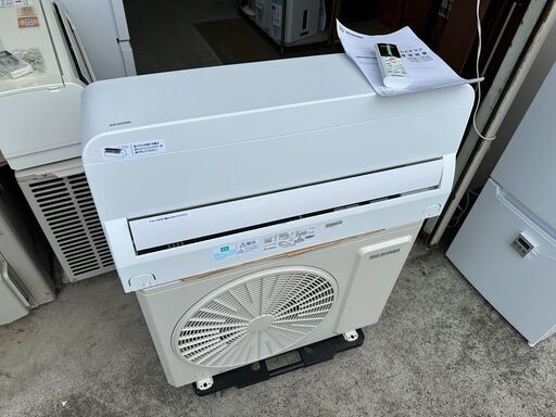 【動作保証あり】IRIS OHYAMA 2021年 2.2kw 6畳用 冷暖房ルームエアコン IAF-2205GF 内部清潔機能【管理KR494】