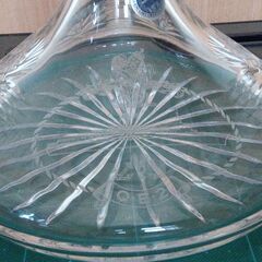 「glencairn crystal studio q･e･2　クイーンエリザベス2世　空き瓶」の画像