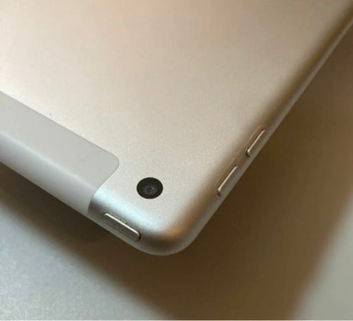 ipad 第5世代 9.7インチ 32GB wifi&セルラー SIMフリー