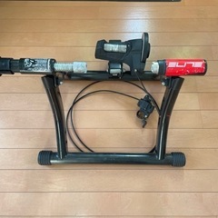 ELITE サイクルトレーナー　ローラー台の画像