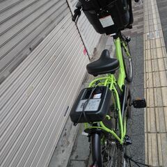 [YAMAHA]PAS Kiss(パス キッス)22吋/26吋 子供乗せ電動アシスト自転車 8.7Ahバッテリー+充電器+キー2本付き(クローバーグリーン)の画像