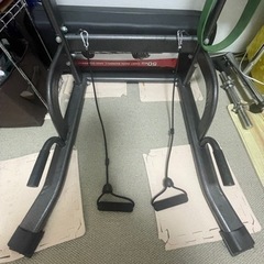懸垂マシン/懸垂バー/健康ぶらさがり機の画像
