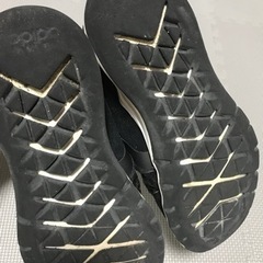 adidasスニーカー20cmの画像