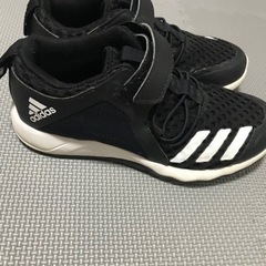 adidasスニーカー20cmの画像