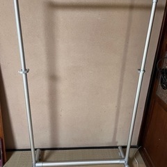 ハンガーラック
