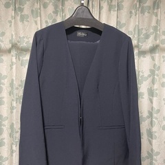 パンツスーツ　レディース　23号　未着用