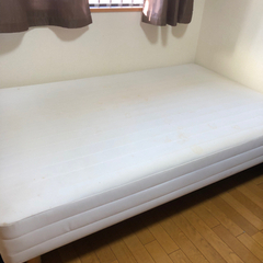 セミダブルベットの画像