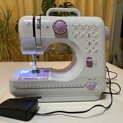 小型電動多機能ミシン