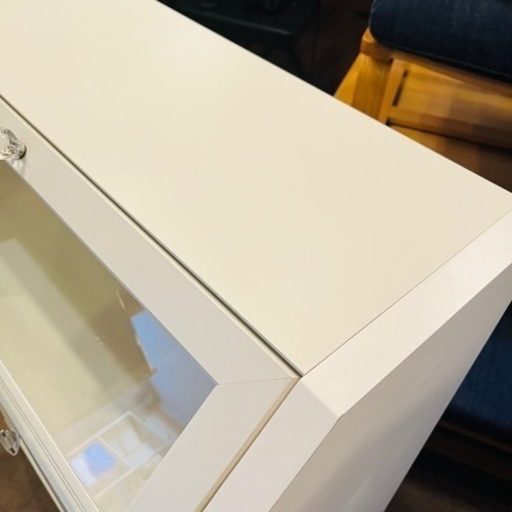 《売約済》【武蔵小山店】 ビーカンパニー　B-company ガラスキャビネット　キャビネット　収納　オフホワイト　コレクションケース　ロココ　廃盤　廃番　希少　デッドストック　