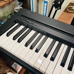 《売約済》【武蔵小山店】 2023年製　電子ピアノ　p-45 YAMAHA ヤマハ　スタンド　イス　ペダル　ヘッドホン　付き　ピアノ　コンパクト　美品　椅子　高年式　の画像