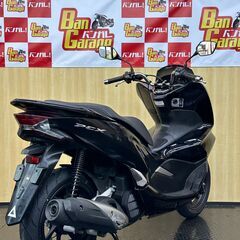 [他店在庫]無料配送有　ホンダ　HONDA　PCX125　10642km　JF81　ローン可　3ヶ月保証付　エンジンオイル・バッテリー新品交換　ナンバー登録代行受付中　バンガレージ京都の画像