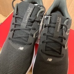 新品　ニューバランス　ランニングシューズ　28.5