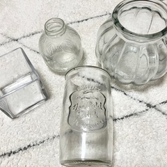 フラワーベース　花瓶　ガラス