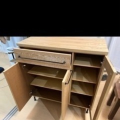 【決まりました】LOWYA クレモキッチンキャビネット　YZY-VC 食器棚の画像