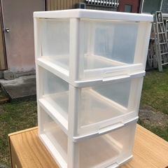 収納ラックの画像