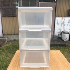 収納ラックの画像