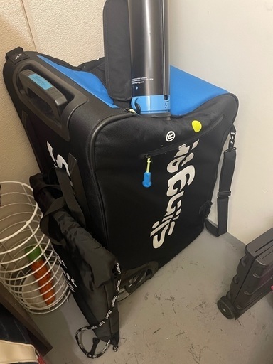 売ります。slinger bag