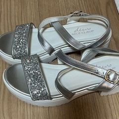 NICE CLAUP☆子供サンダルの画像