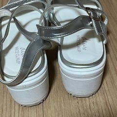 NICE CLAUP☆子供サンダルの画像