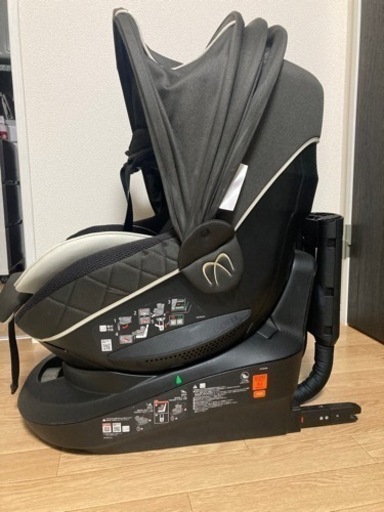 エールべべ　チャイルドシート